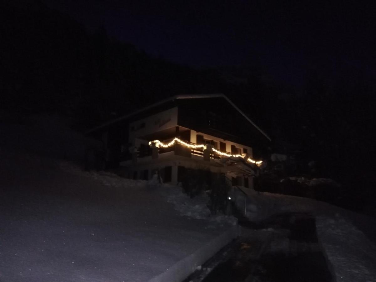 Chalet Waldrand Inden Buitenkant foto